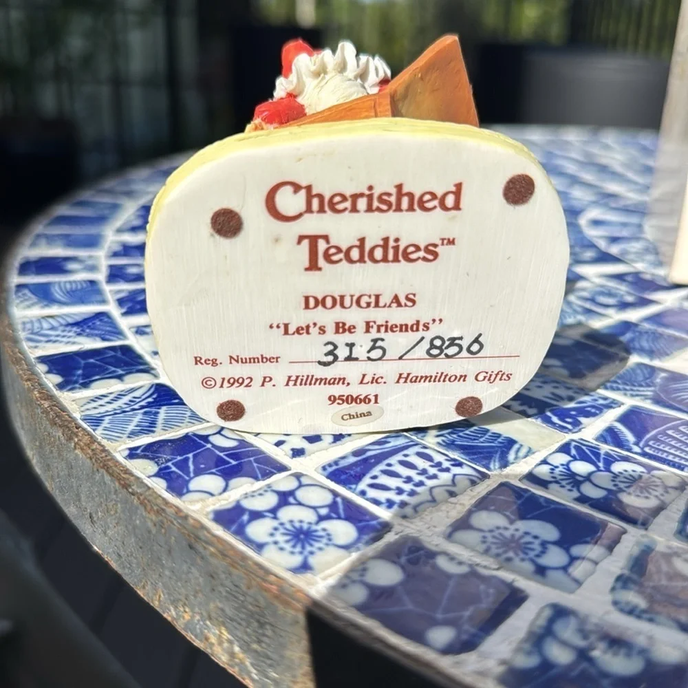 Cherished Teddies Douglas Let's Be Friends 950661
